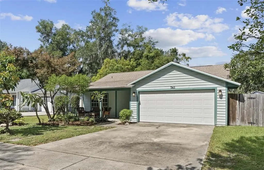 741 Robinhood Drive Maitland FL 32751