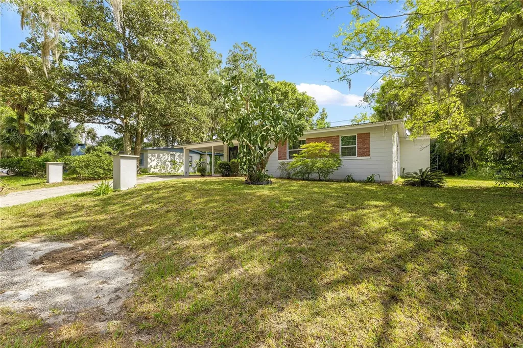 929 SE 9th Place Gainesville FL 32601