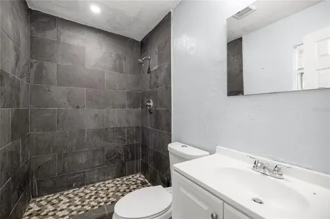 929 SE 9th Place Gainesville FL 32601