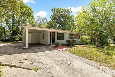 929 SE 9th Place Gainesville FL 32601