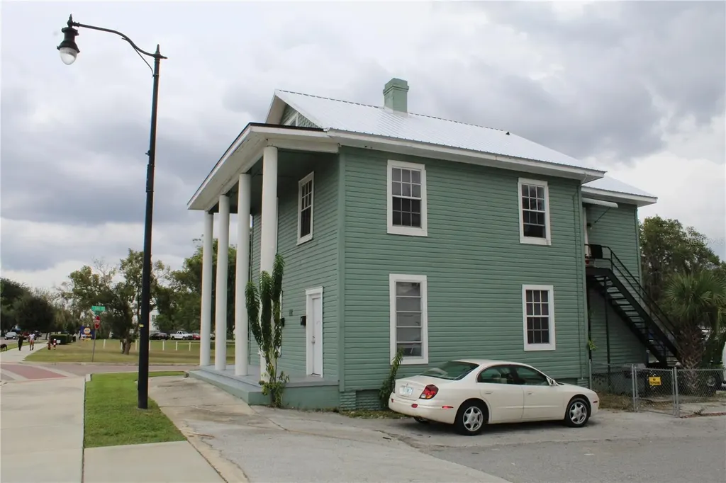 1317 Main Street Leesburg FL 34748