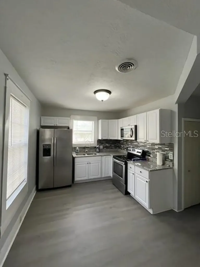 1317 Main Street Leesburg FL 34748