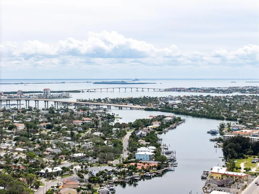 1703 12th Street S St Petersburg FL 33705