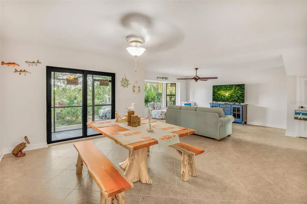 11316 W Bayshore Drive Crystal River FL 34429