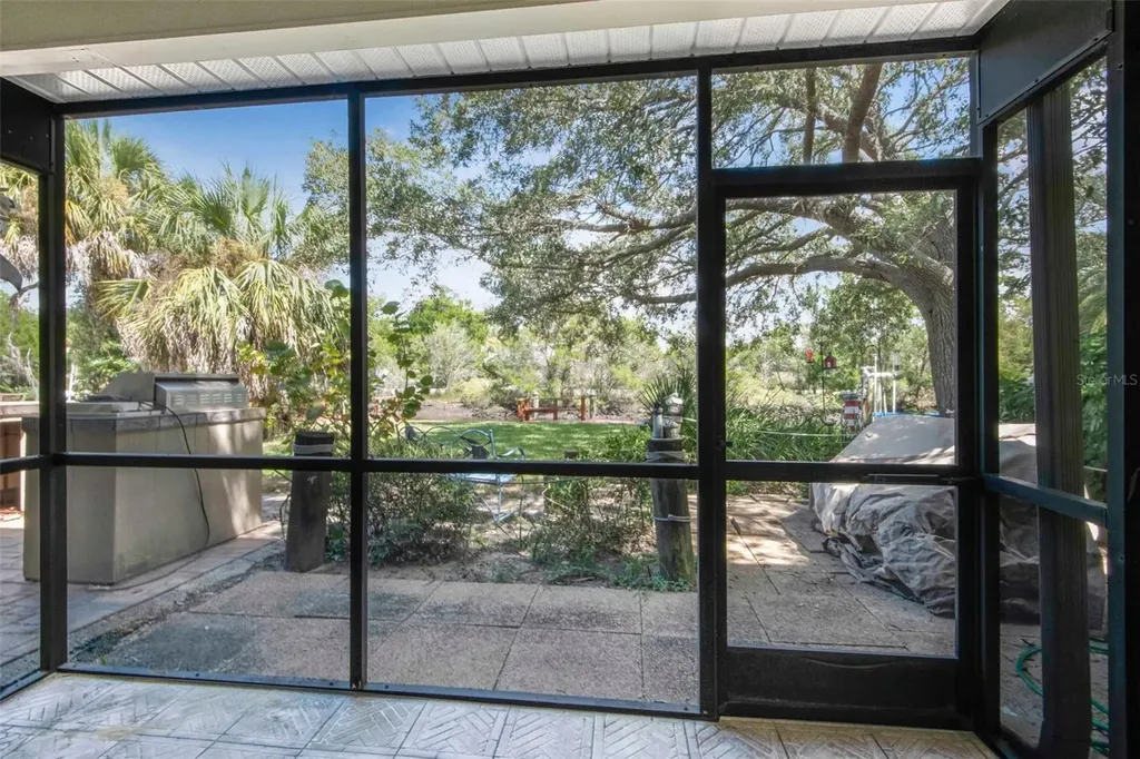 11316 W Bayshore Drive Crystal River FL 34429