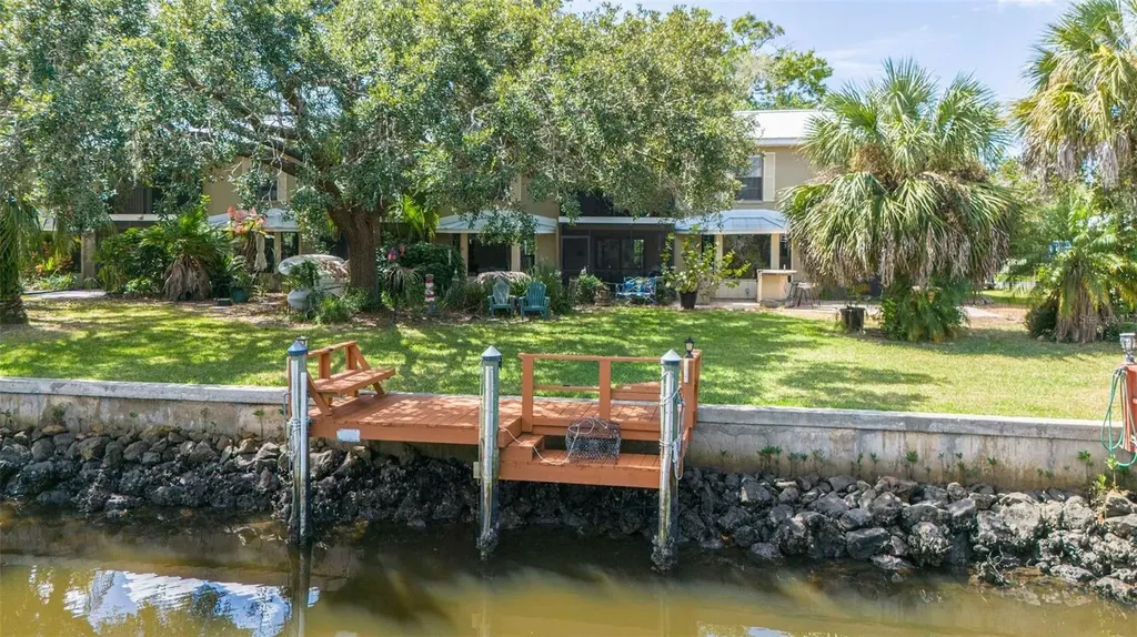 11316 W Bayshore Drive Crystal River FL 34429