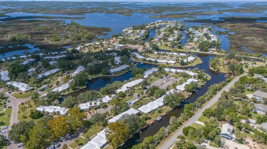 11316 W Bayshore Drive Crystal River FL 34429