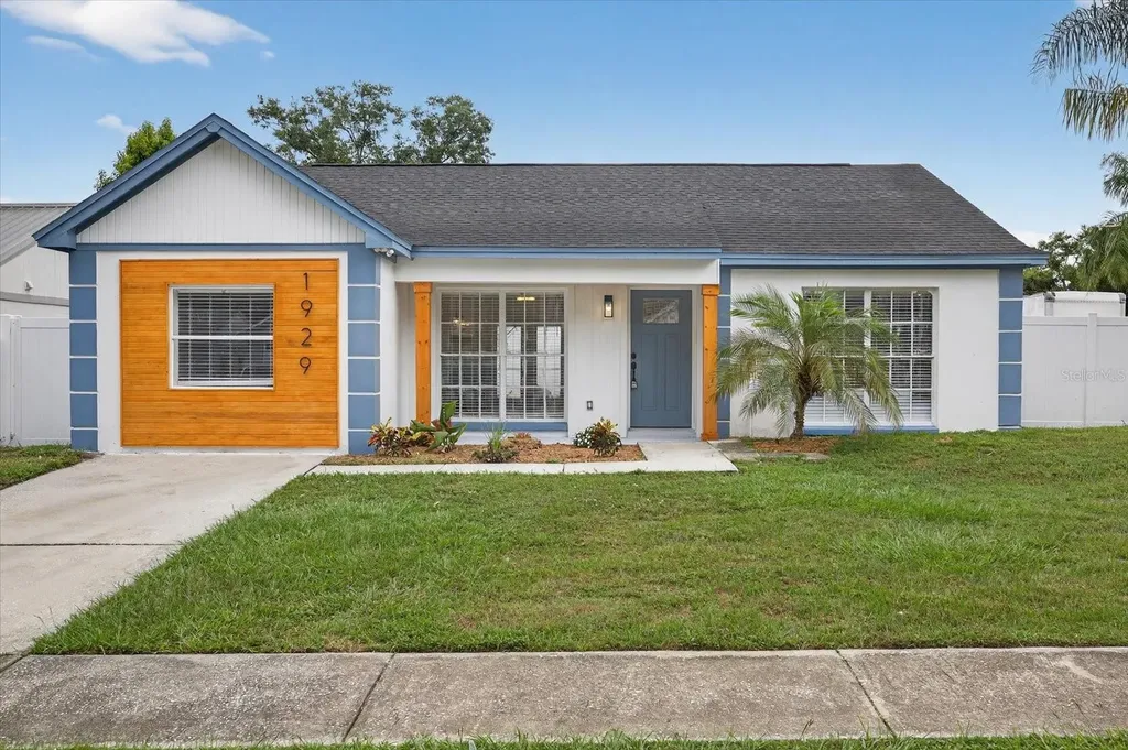 1929 Crown Park Drive Valrico FL 33594