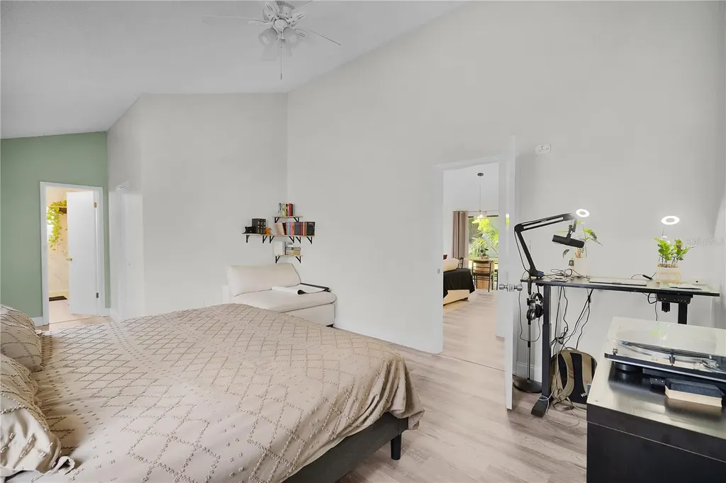 555 Swallow Court Apopka FL 32712
