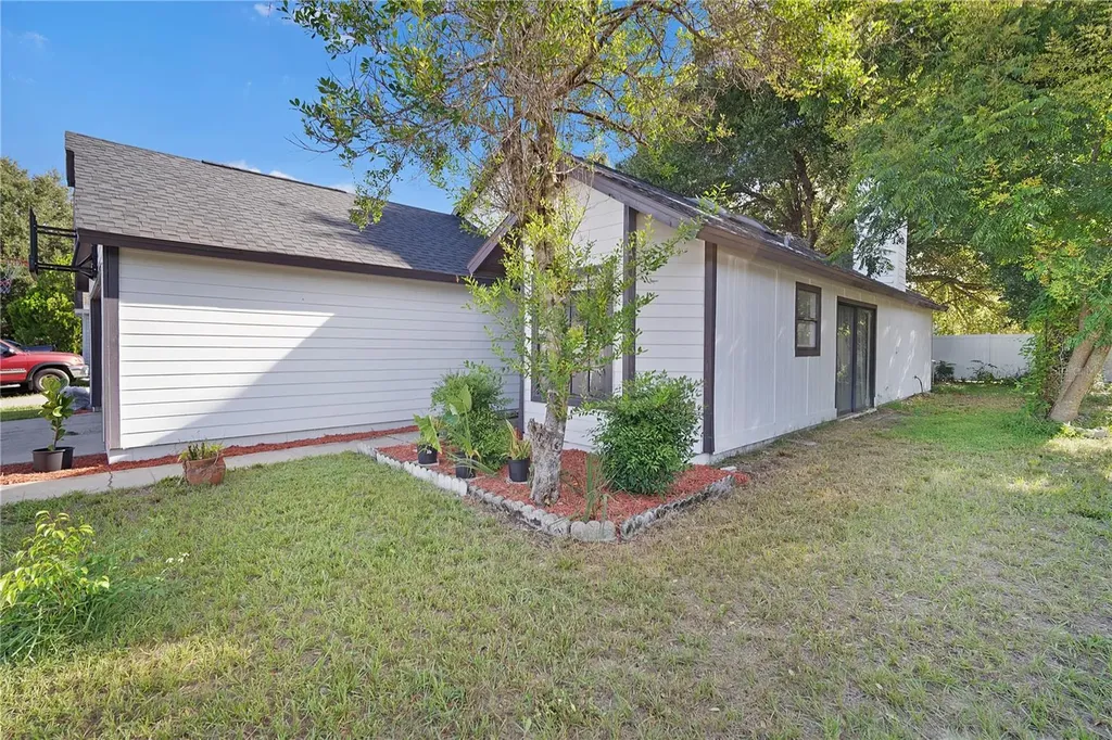 555 Swallow Court Apopka FL 32712