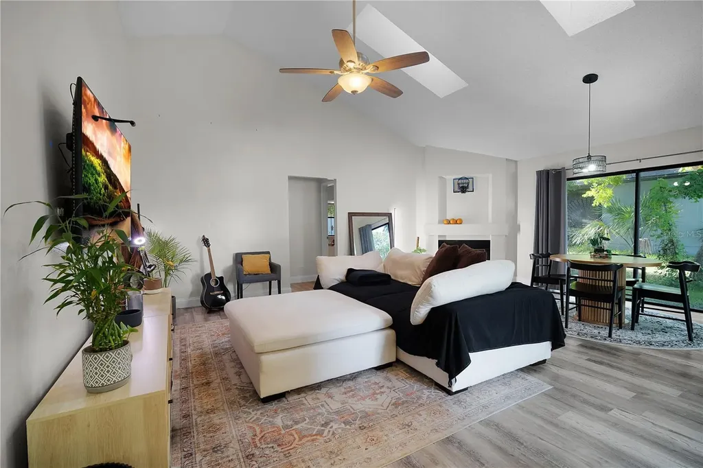 555 Swallow Court Apopka FL 32712