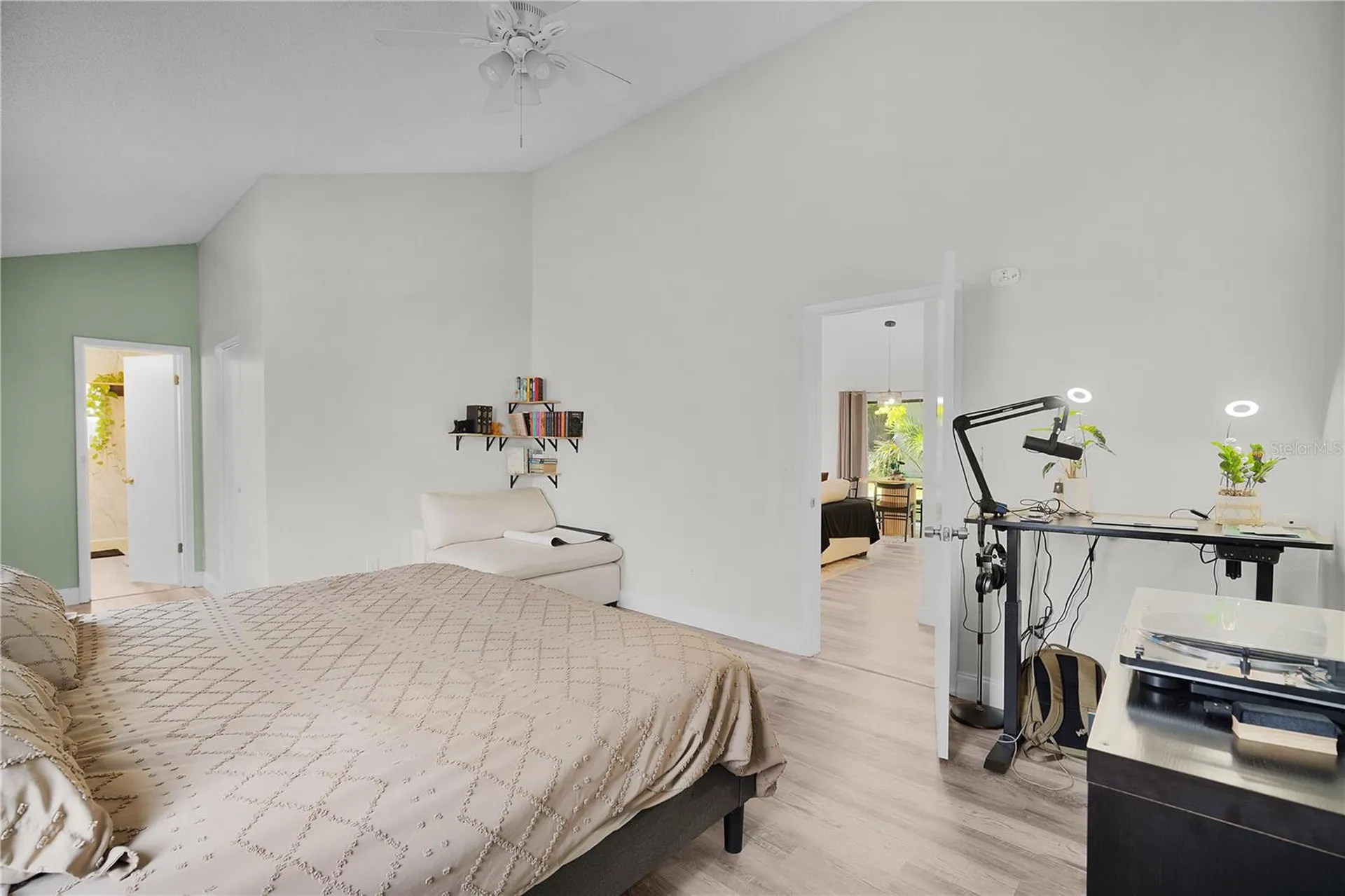 555 Swallow Court Apopka FL 32712