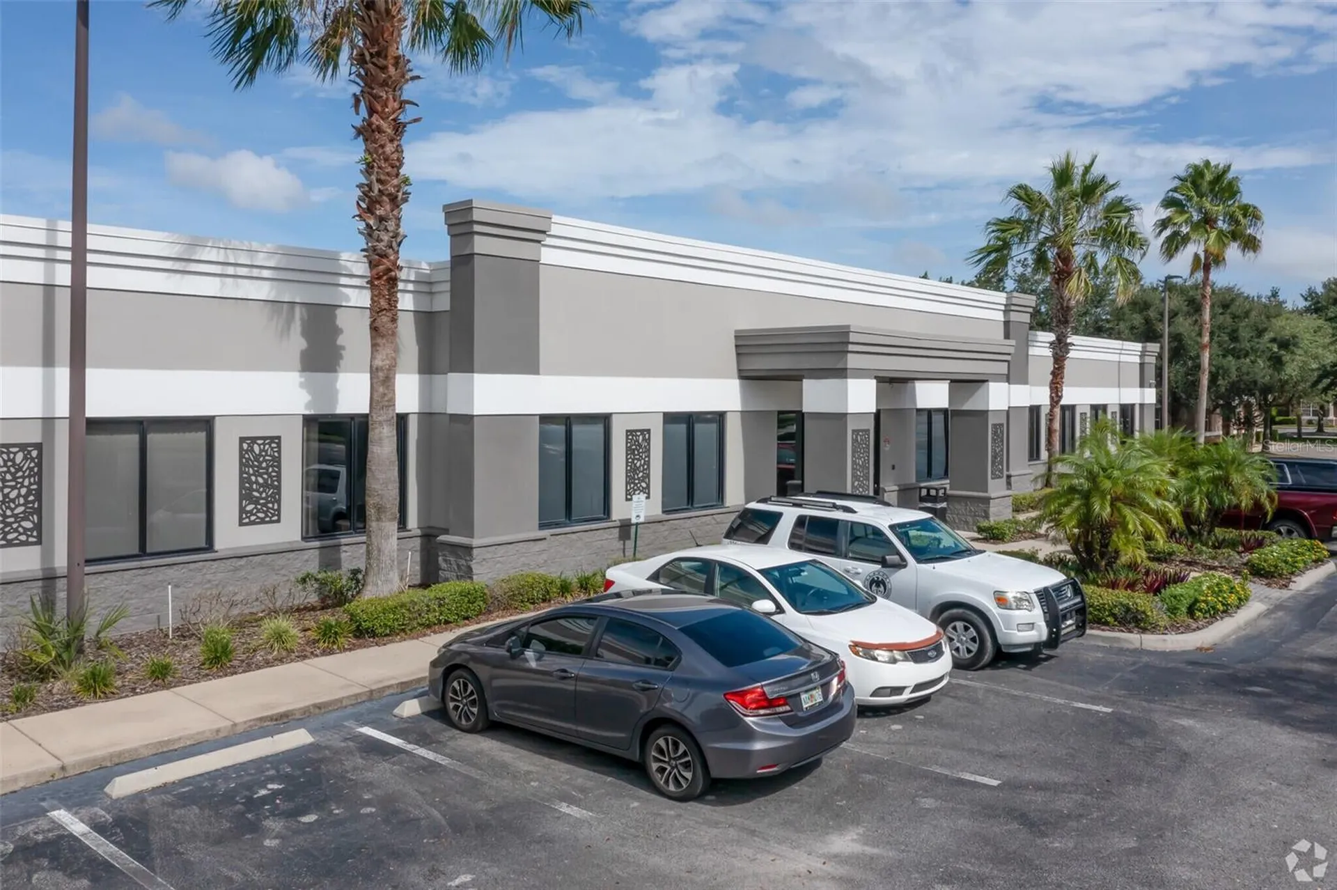 1802 N Alafaya Trail Orlando FL 32826