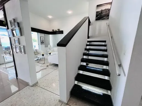425 Calle San Julian, Urb Sagrado Corazon Cupey PR 00926