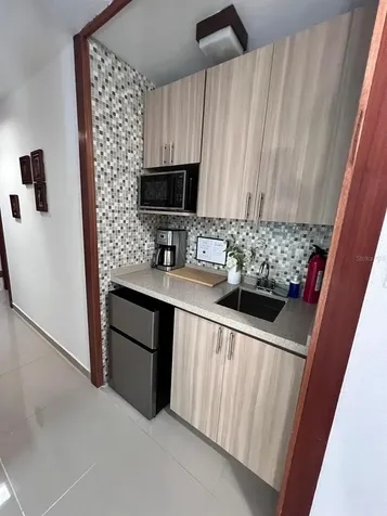 425 Calle San Julian, Urb Sagrado Corazon Cupey PR 00926