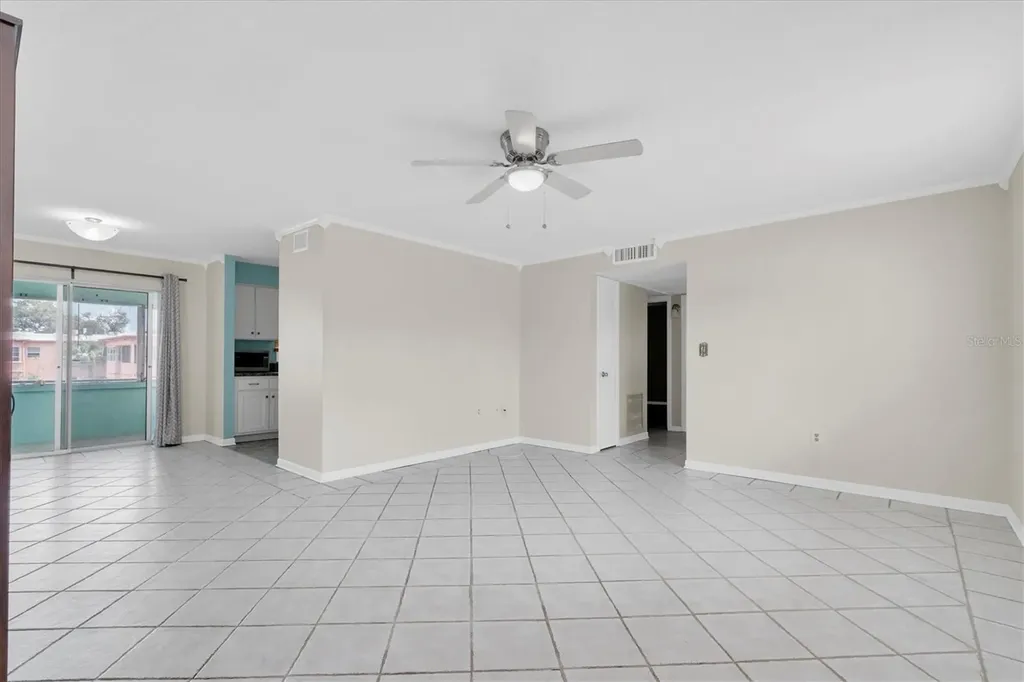 1150 Rue Des Reines South Pasadena FL 33707