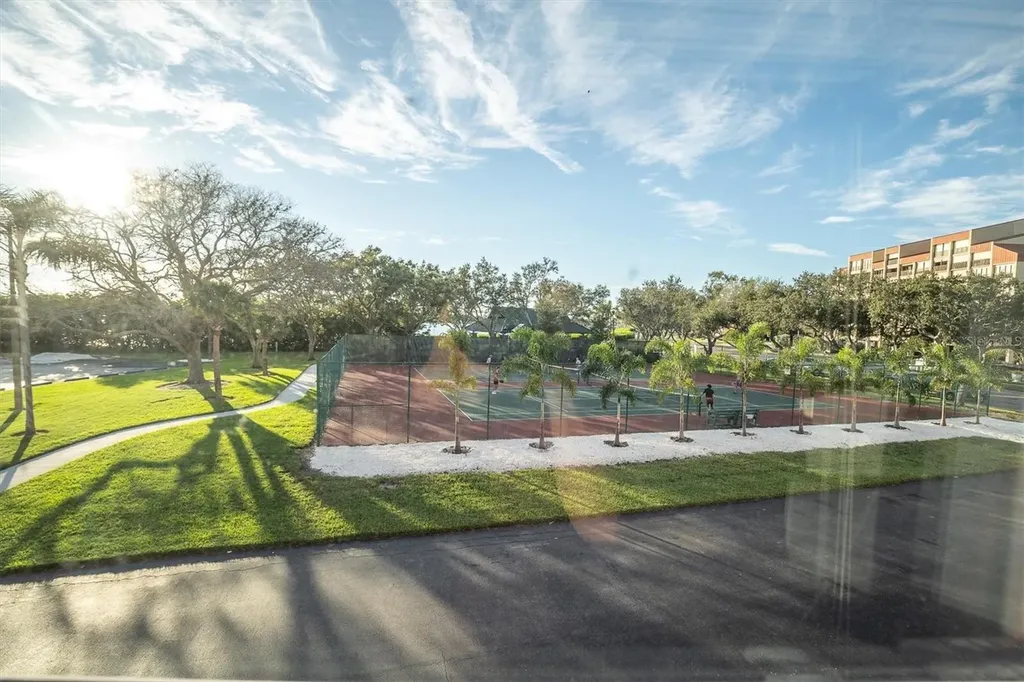 1150 Rue Des Reines South Pasadena FL 33707