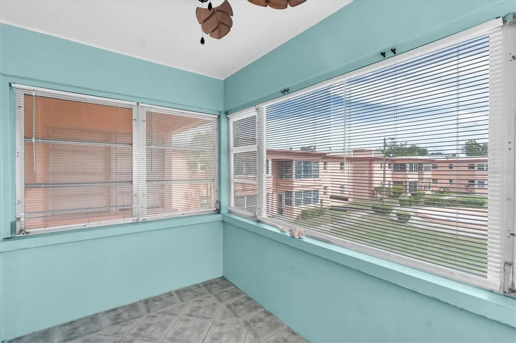 1150 Rue Des Reines South Pasadena FL 33707
