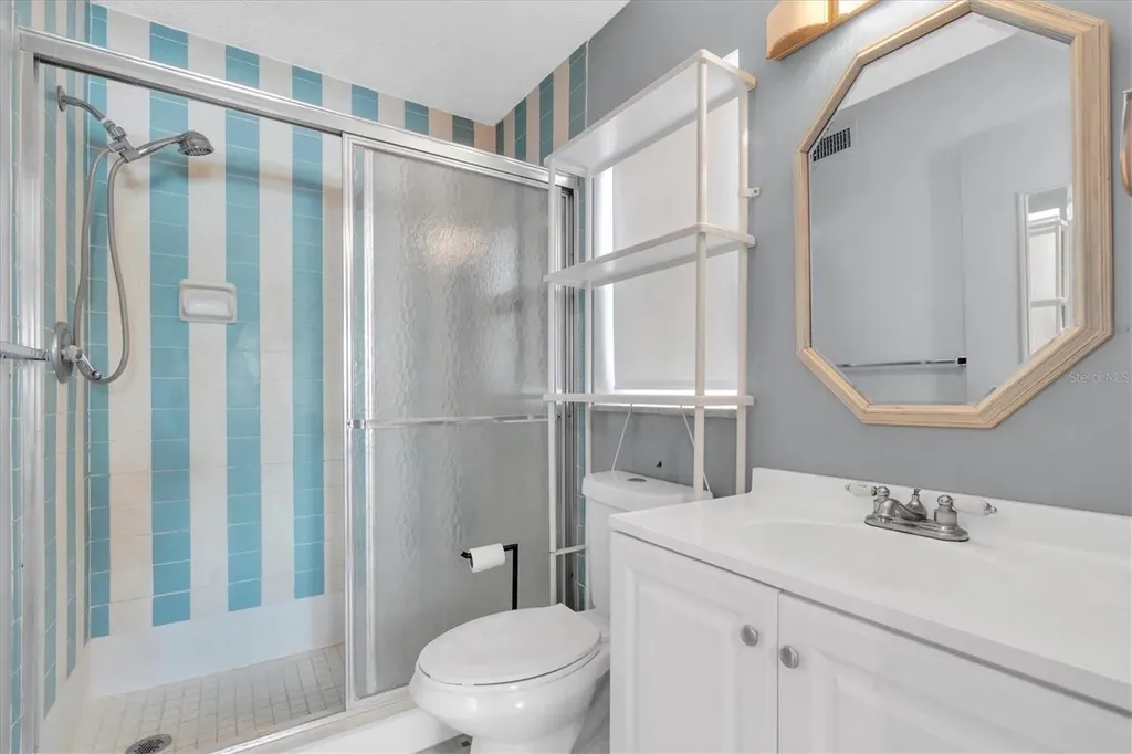 1150 Rue Des Reines South Pasadena FL 33707