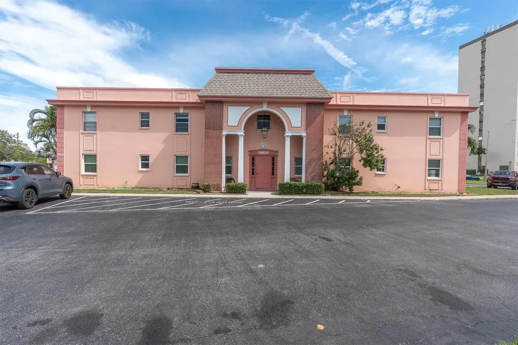 1150 Rue Des Reines South Pasadena FL 33707