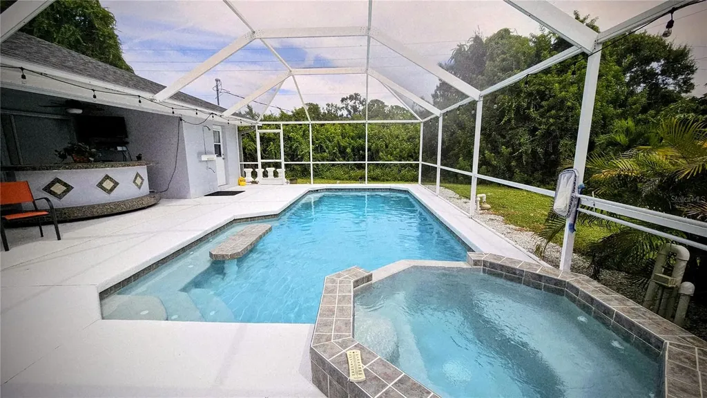 881 Bayshore Drive Englewood FL 34223