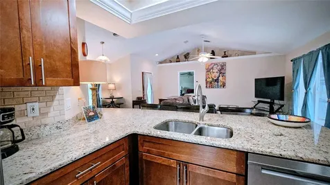 881 Bayshore Drive Englewood FL 34223
