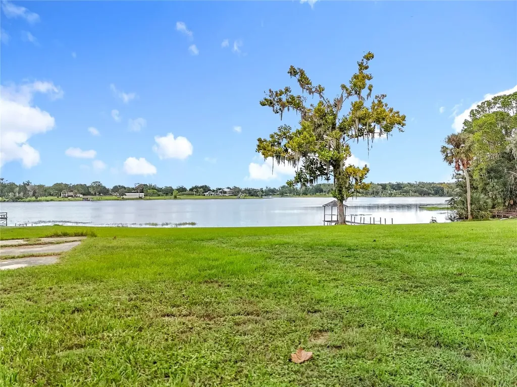 16635 County Road 450 Umatilla FL 32784