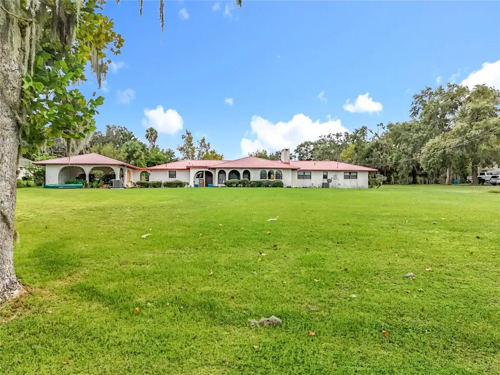 16635 County Road 450 Umatilla FL 32784