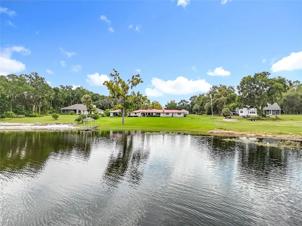 16635 County Road 450 Umatilla FL 32784