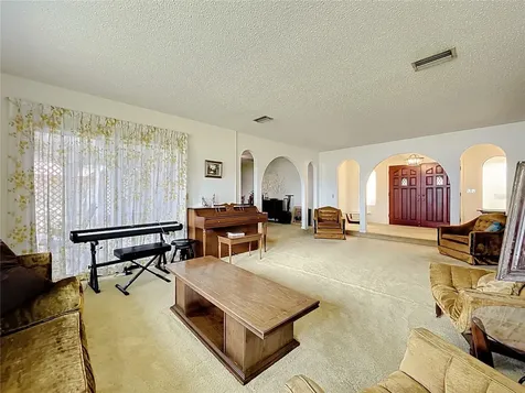 16635 County Road 450 Umatilla FL 32784