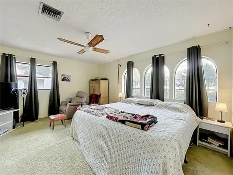 16635 County Road 450 Umatilla FL 32784