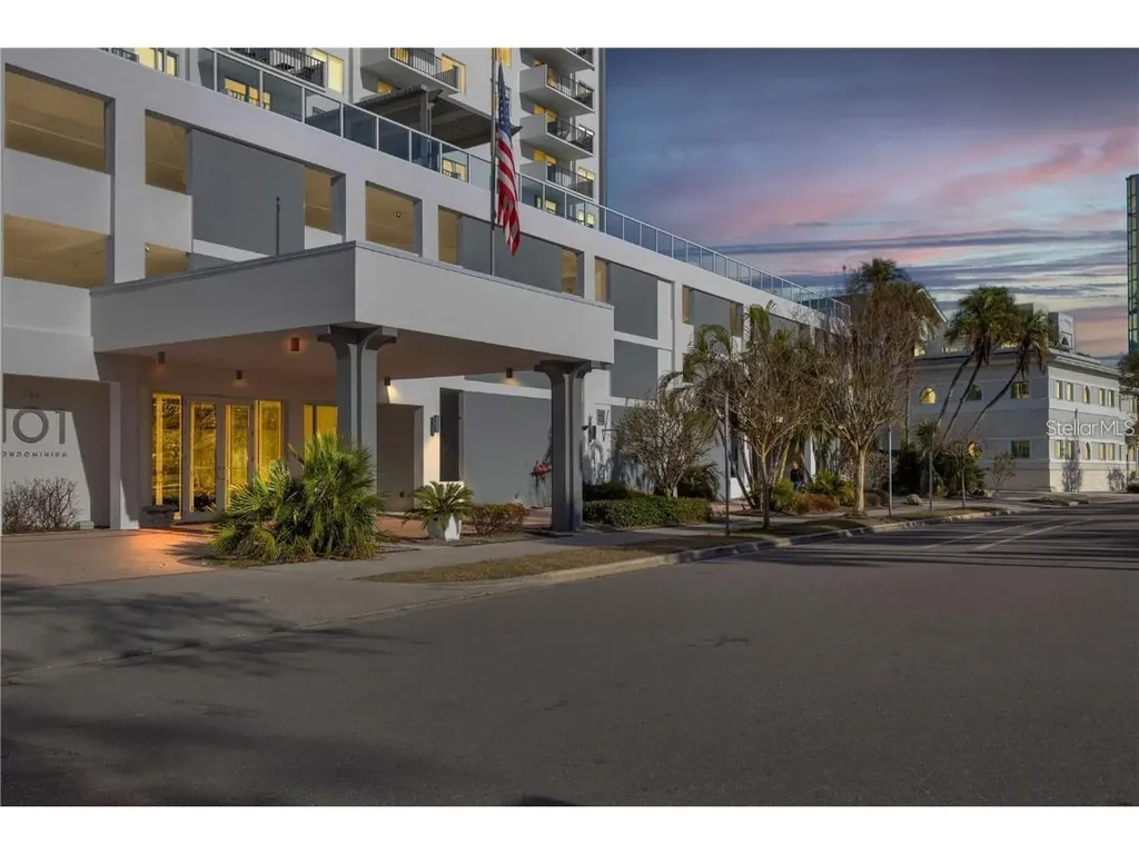 101 S Gulfstream Avenue Sarasota FL 34236
