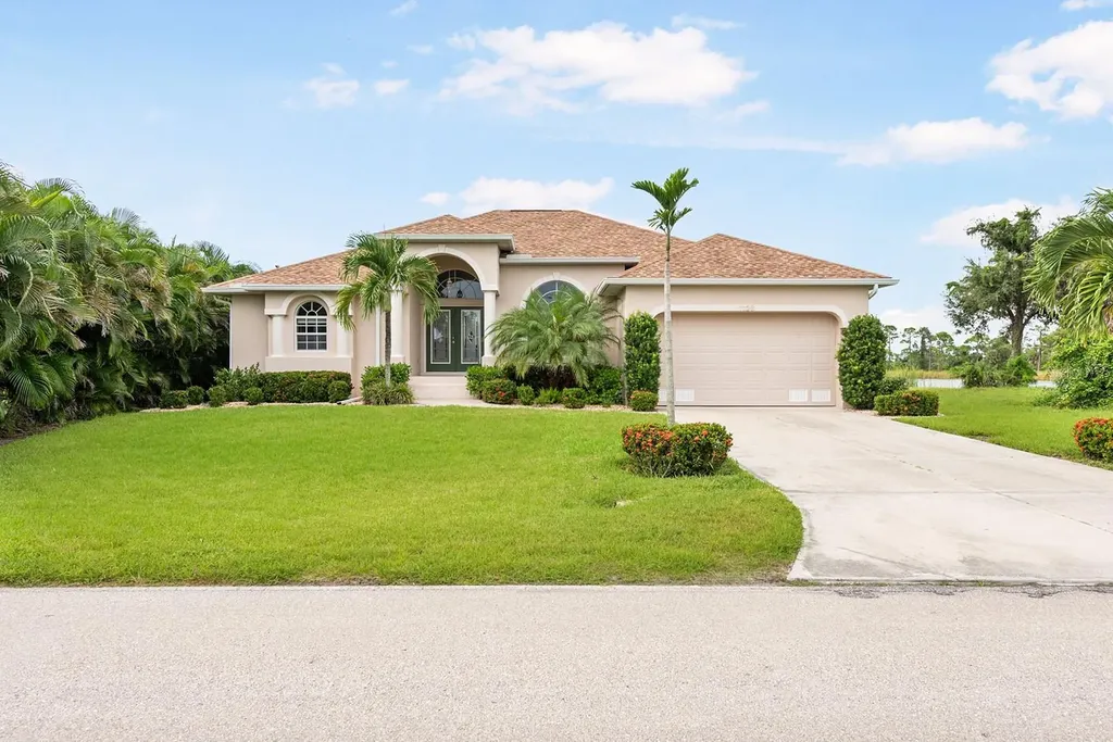 1128 Rotonda Circle Rotonda West FL 33947
