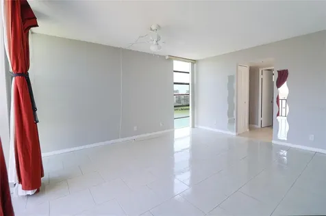 7400 Sun Island Drive S South Pasadena FL 33707