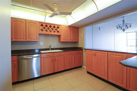 7400 Sun Island Drive S South Pasadena FL 33707