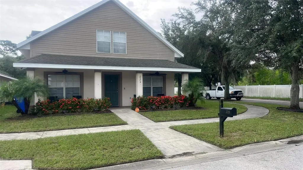 2328 Pleasure Run Drive Ruskin FL 33570