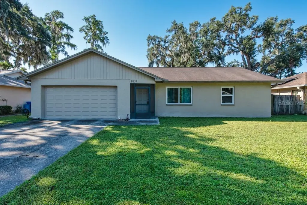 8037 Fawnridge Circle Tampa FL 33610