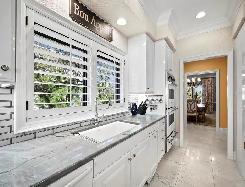6161 Gulf Of Mexico Drive Longboat Key FL 34228