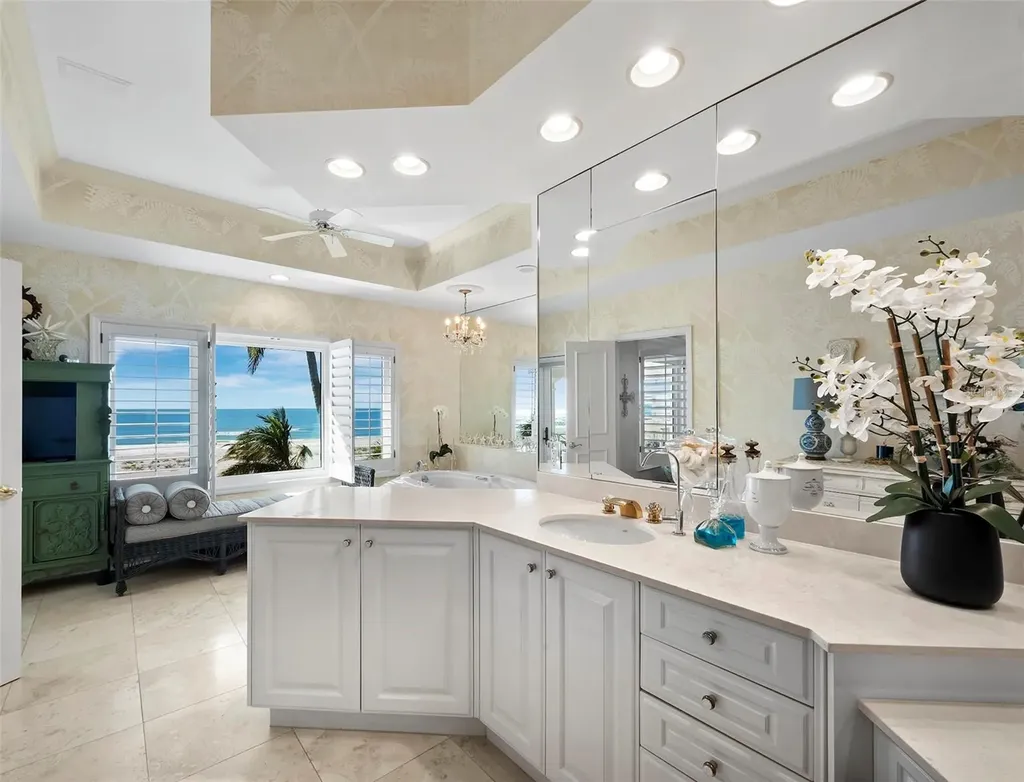 6161 Gulf Of Mexico Drive Longboat Key FL 34228