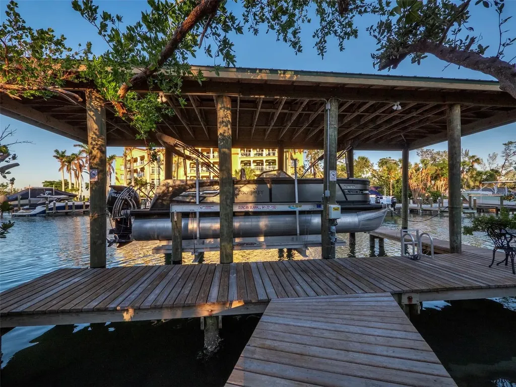 6161 Gulf Of Mexico Drive Longboat Key FL 34228