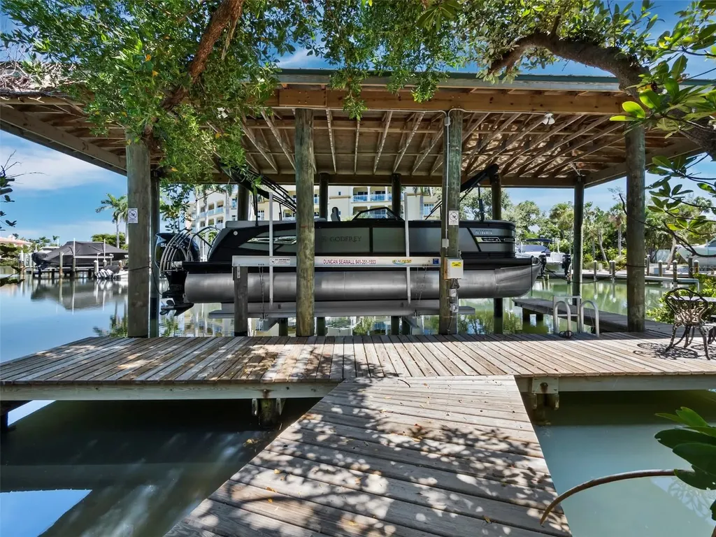 6161 Gulf Of Mexico Drive Longboat Key FL 34228