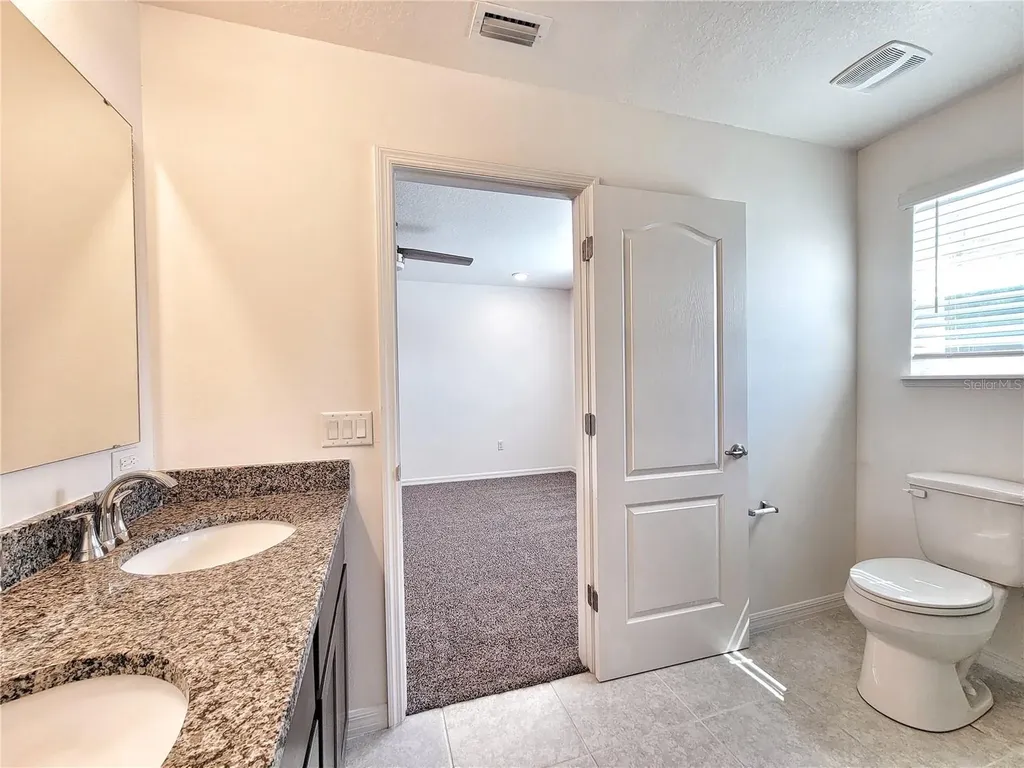 12523 NW 7th Place Newberry FL 32669