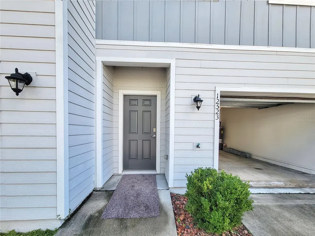 12523 NW 7th Place Newberry FL 32669
