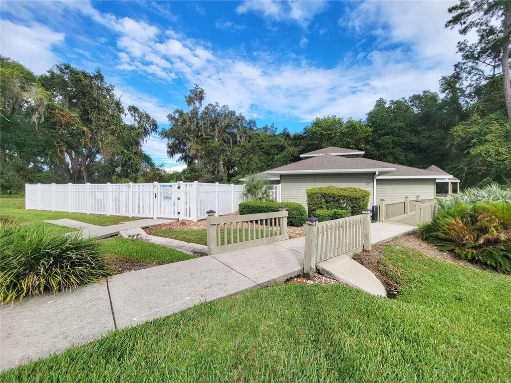 12523 NW 7th Place Newberry FL 32669