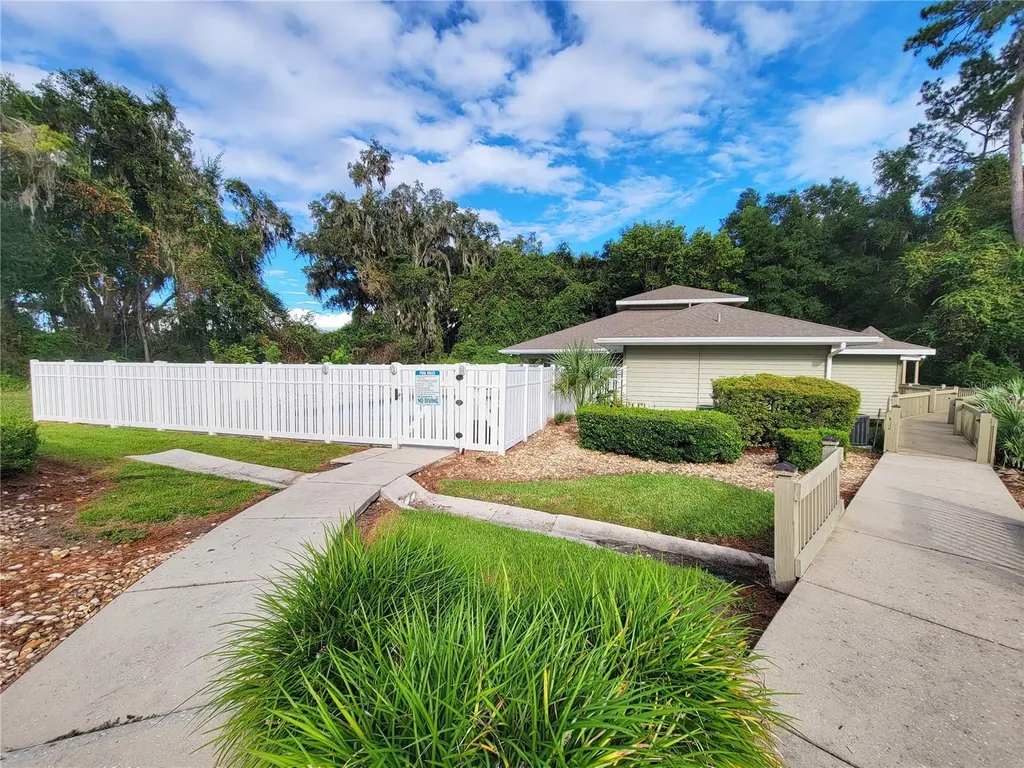 12523 NW 7th Place Newberry FL 32669