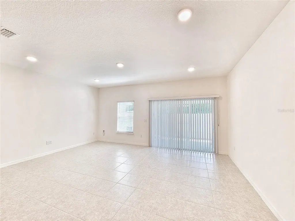 12523 NW 7th Place Newberry FL 32669