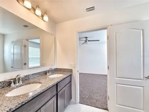 12523 NW 7th Place Newberry FL 32669