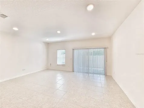 12523 NW 7th Place Newberry FL 32669