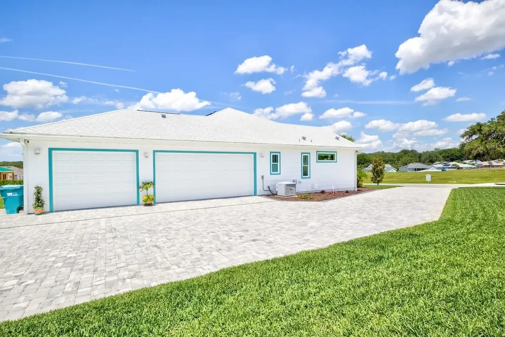 1148 Bahia Honda Key Drive Lady Lake FL 32159