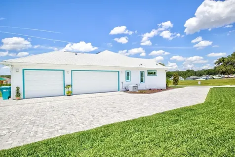 1148 Bahia Honda Key Drive Lady Lake FL 32159